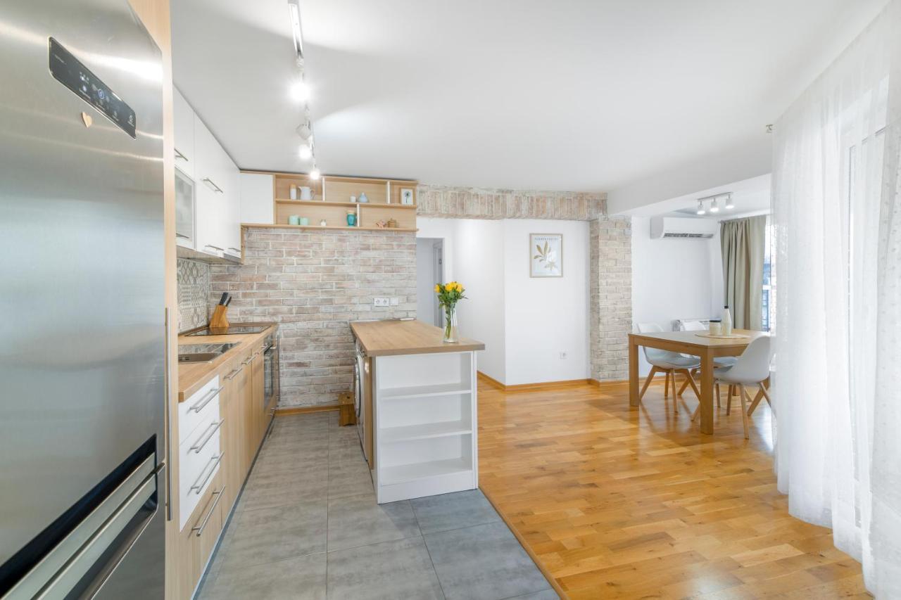 Exclusive Apartment Studentski Grad โซเฟีย ภายนอก รูปภาพ